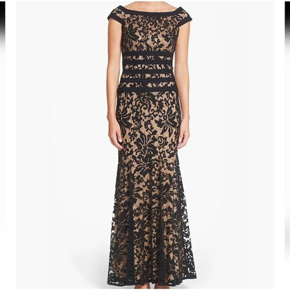 Tadashi Shoji Lace Mermaid Evening Formal Gown - Picture 1 of 12